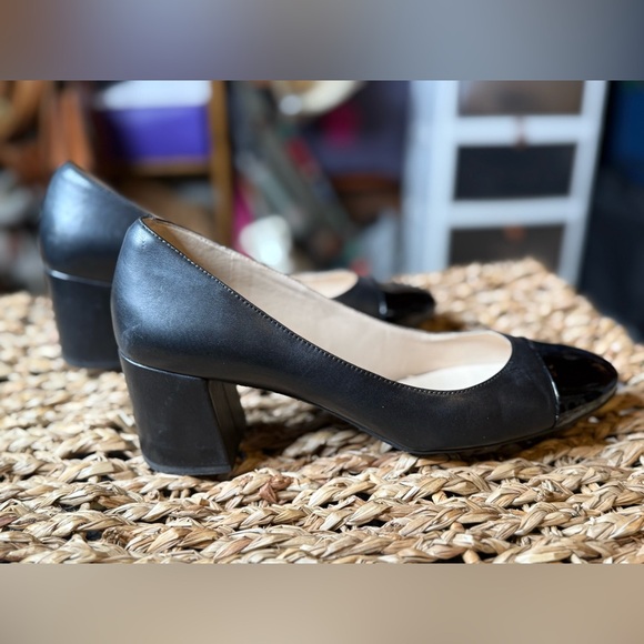Cole Haan Black Cap Toe Block Heel Pumps – Size 8B - Picture 7 of 10